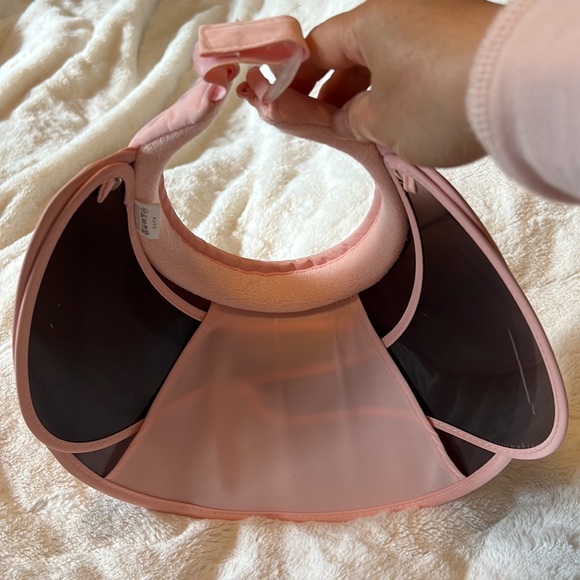 Sun Hat with Retractable Visor - Picture 5 of 8